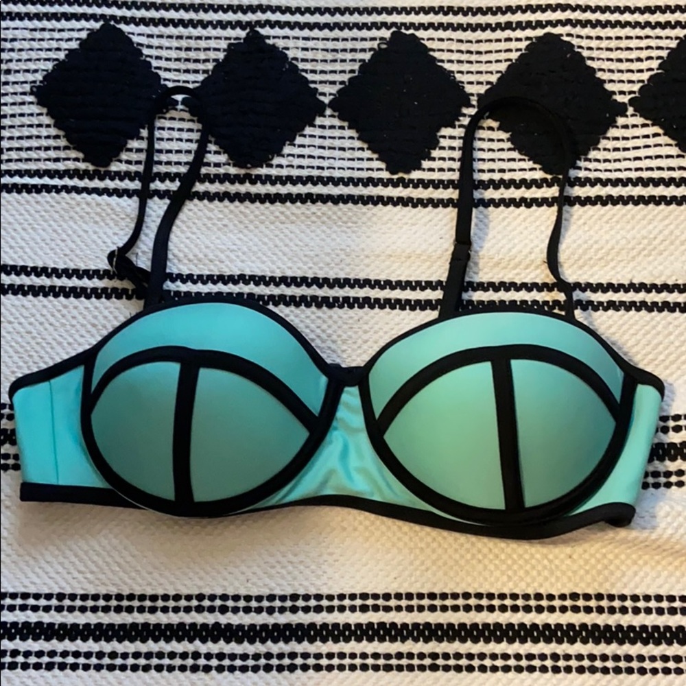 Bikini top